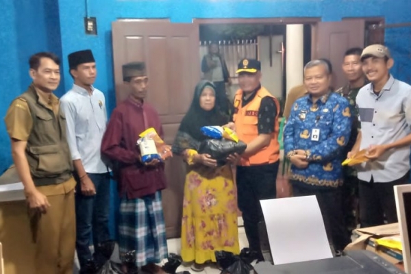 BPBD Kabupaten Tangerang  Beri Bantuan Korban Angin Puting Beliung di Desa Sukadiri Kecamatan Sukadi